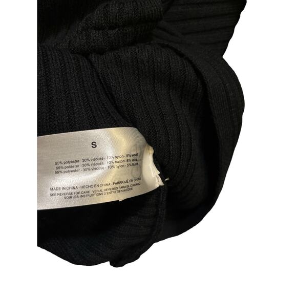 Skinnygirl Jeans Luna Boat Neck Ribbed Knit Sweater Black Button Shoulder Small - Picture 6 of 8
